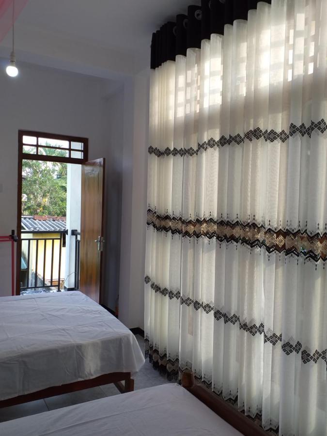 Mangohut Joy Apartamento Anuradhapura Exterior foto