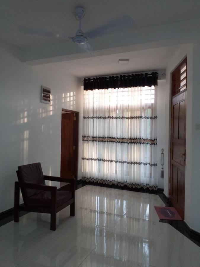 Mangohut Joy Apartamento Anuradhapura Exterior foto