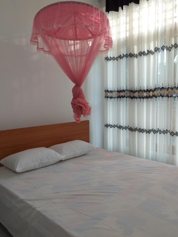 Mangohut Joy Apartamento Anuradhapura Exterior foto